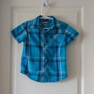 Short sleeve button up